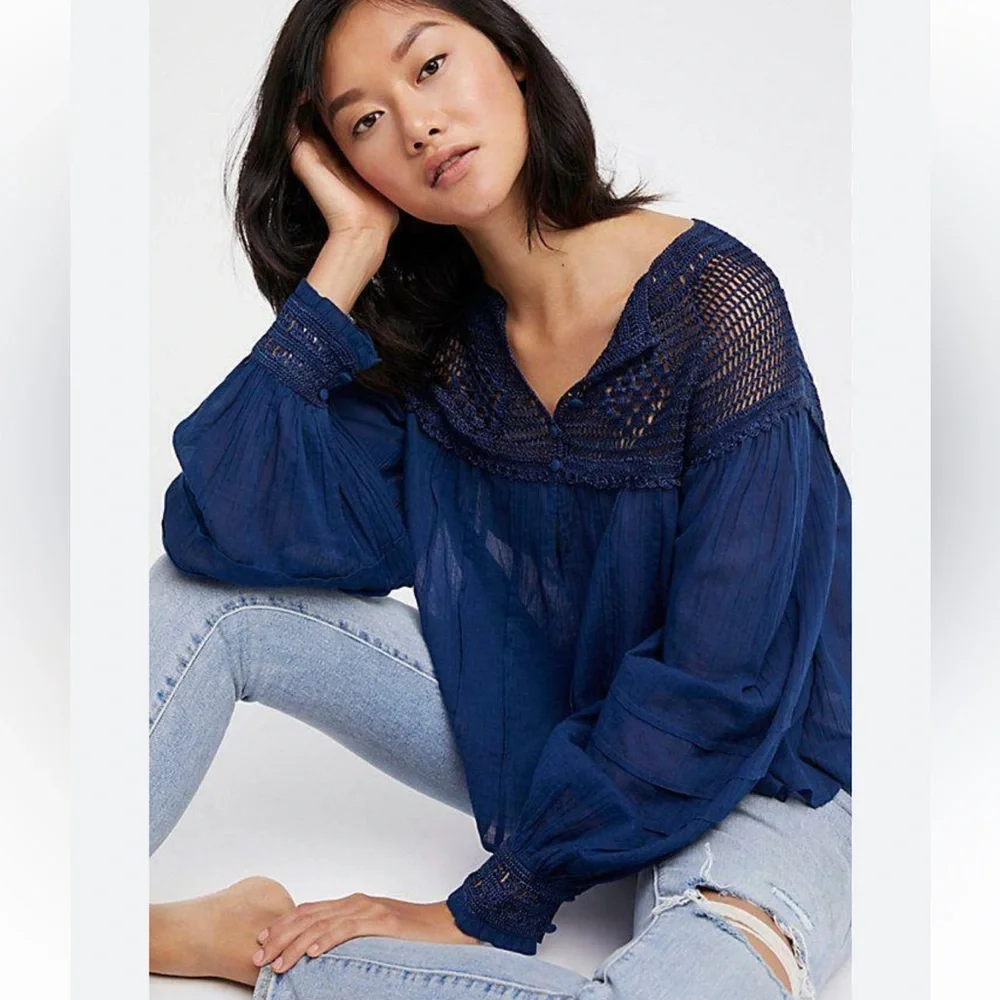 Free People Early Frost navy blue crocheted long sleeve blouse top Size S